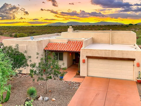 949 E Josephine Saddle Pl, Green Valley, AZ 85614