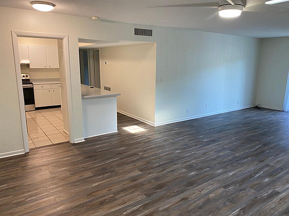 2nd image of 500 River St APT 552