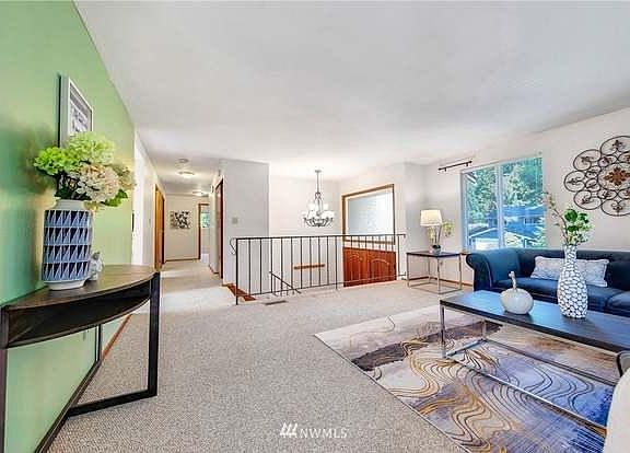 4th image of 10523 NE 144th St