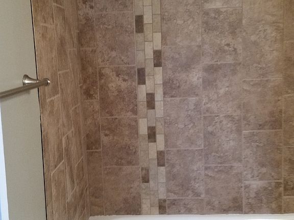 4th image of 9614 Flora Ave