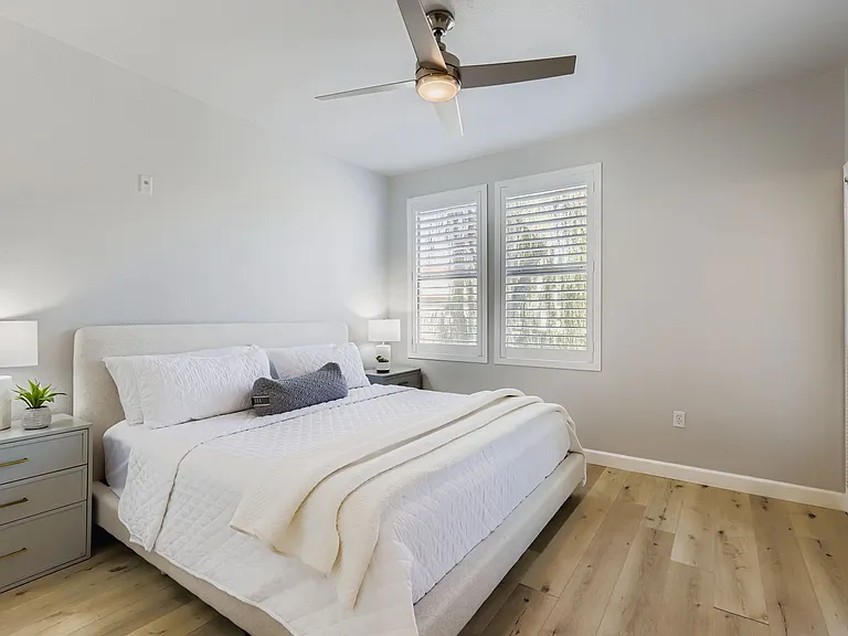 20100 N 78th Pl #2086 — Photo 2