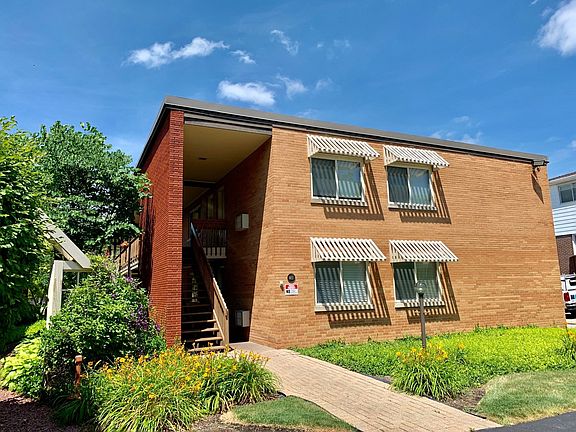 2nd image of 607 W Park Ave APT 202