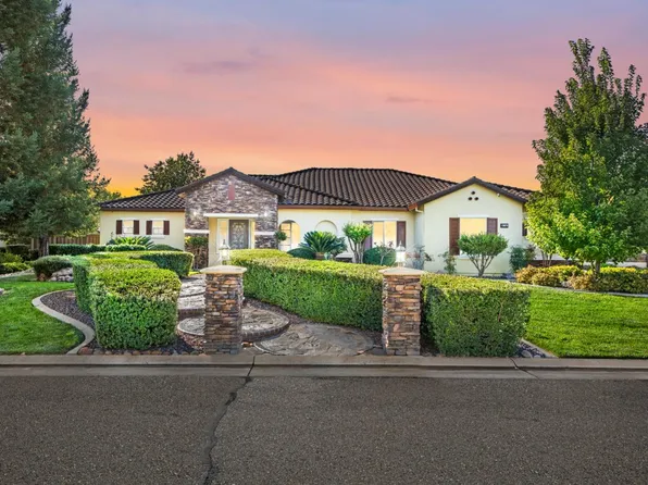 8040 Steed Way, Sacramento, CA 95830