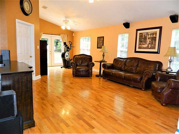 5th image of 3459 Falmouth Ct