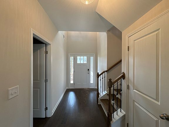 2nd image of 3019 Wymond Dr