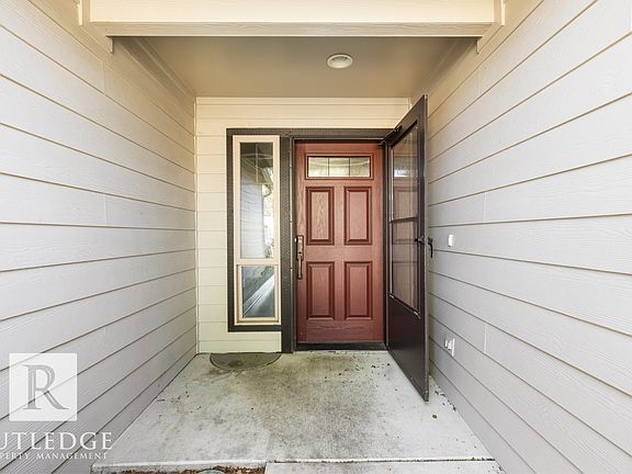 3rd image of 263 Tyler Ave