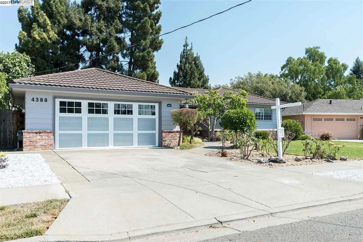 Building Photo - 4388 Nagle Way