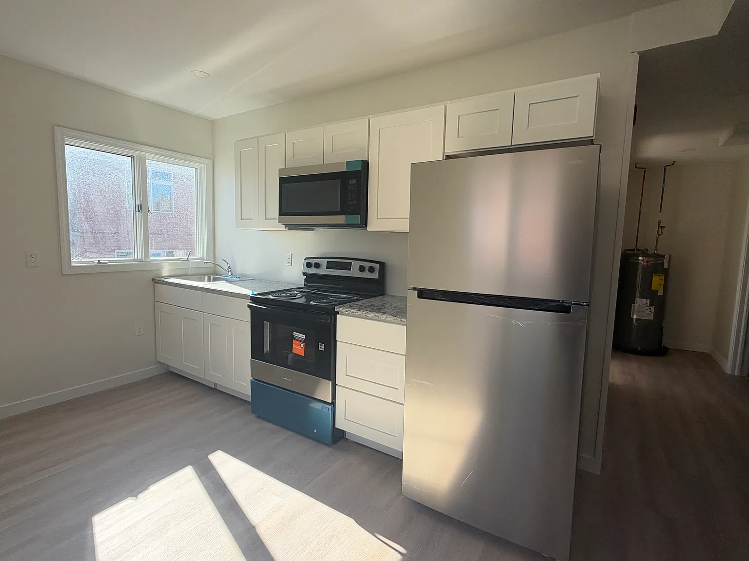 1 bed, $1,350 — Photo 2