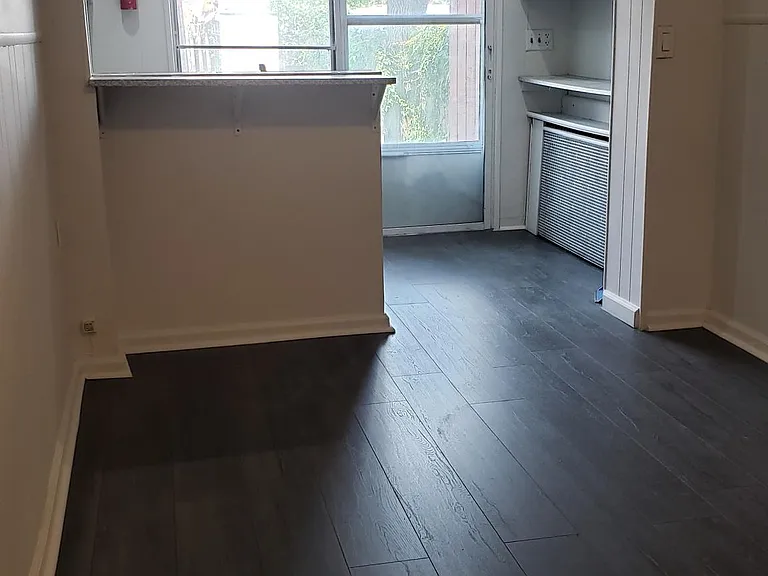 22 King St #1 — Photo 6