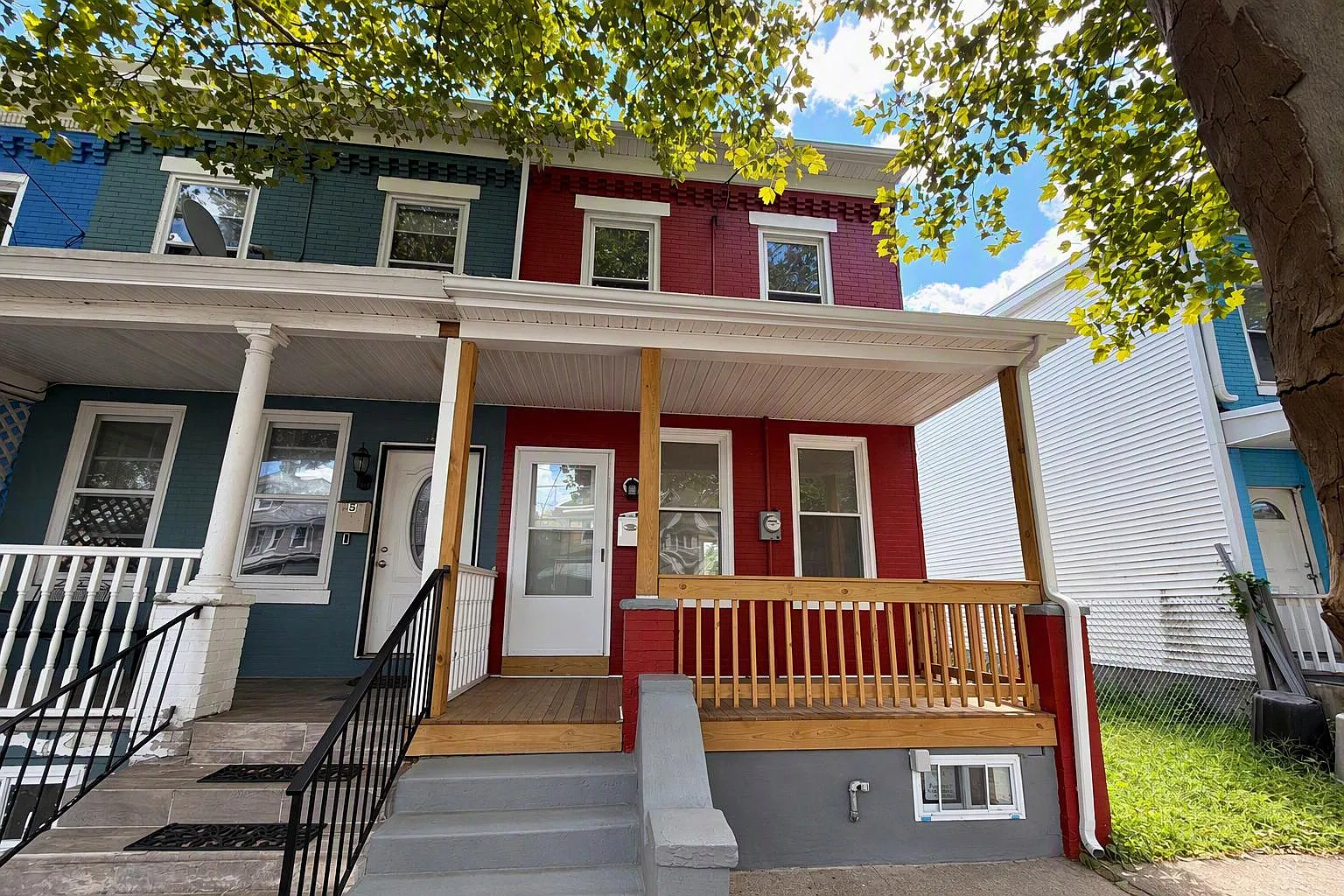 3 bed, 1168 sqft, $2,100 — Photo 1
