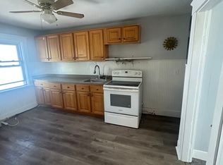 31 Franklin Ct APT 3R, Gardner, MA 01440
