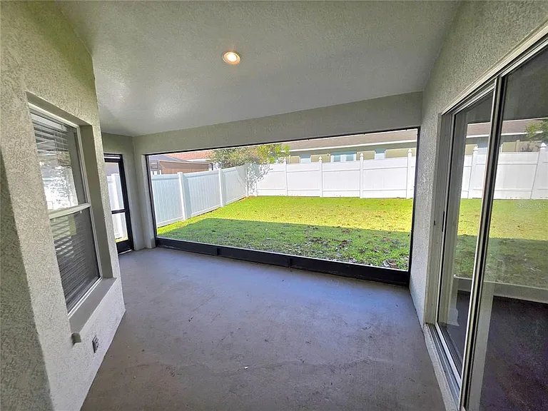 730 Straw Lake Dr — Photo 22