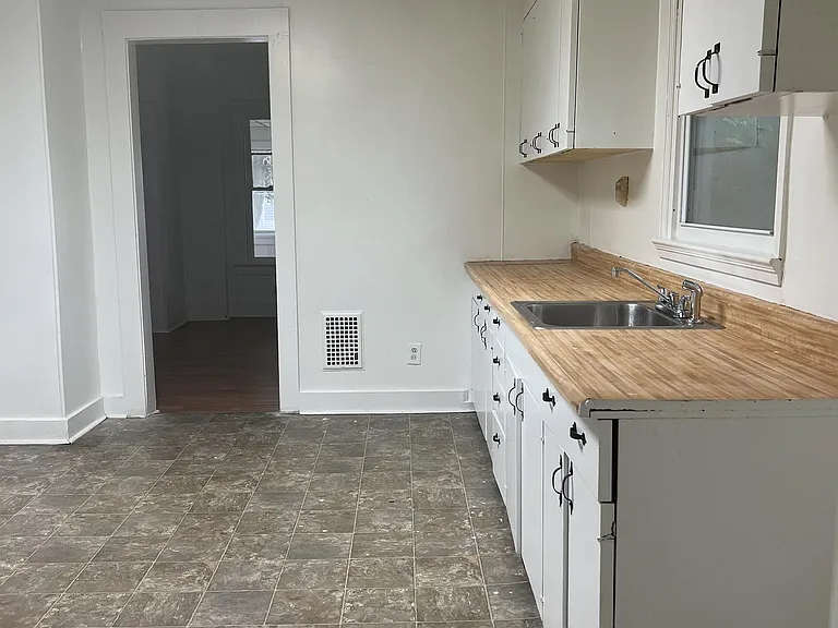 71 Carthage St — Photo 38