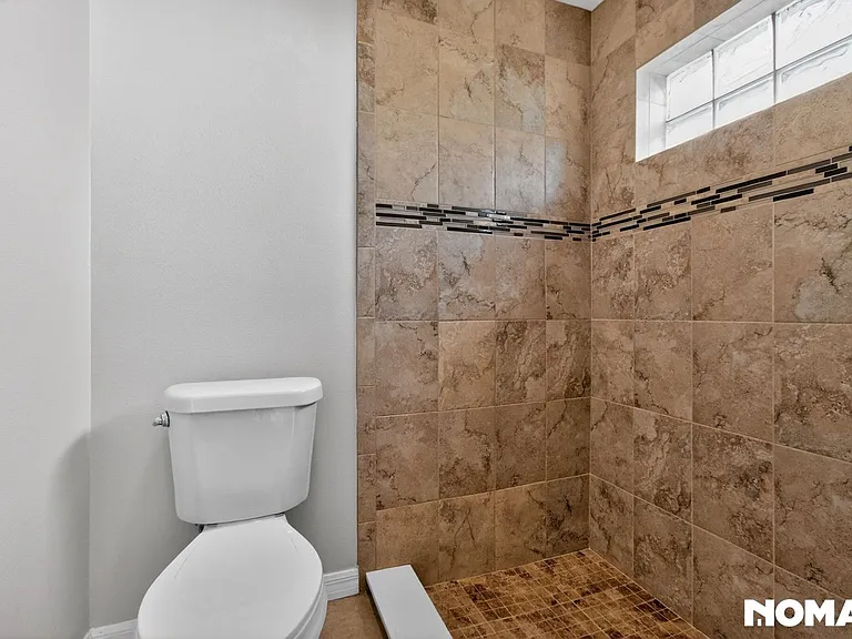 2190 Weatherly Ave — Photo 7