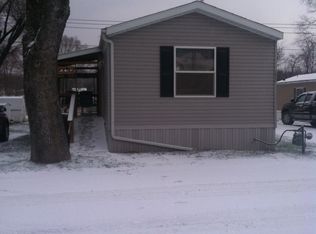 1015 S 4th St, Guttenberg, IA 52052