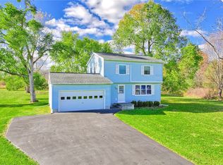 129 Stottle Rd, Churchville, NY 14428