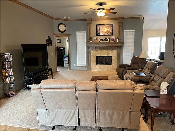 5th image of 14116 N Glen Oaks Pl