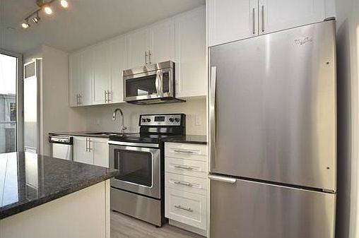 3rd image of 118 Holmwood Ave #1017927