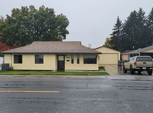 2003 Van Giesen St, Richland, WA 99354