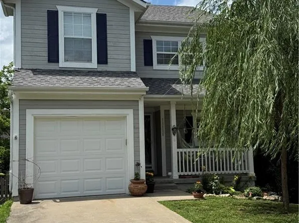 11120 Highview Rd, Peculiar, MO 64078