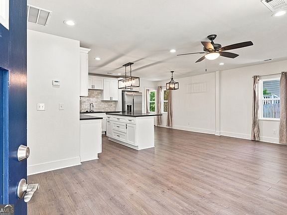 3rd image of 2020 North Ave NW