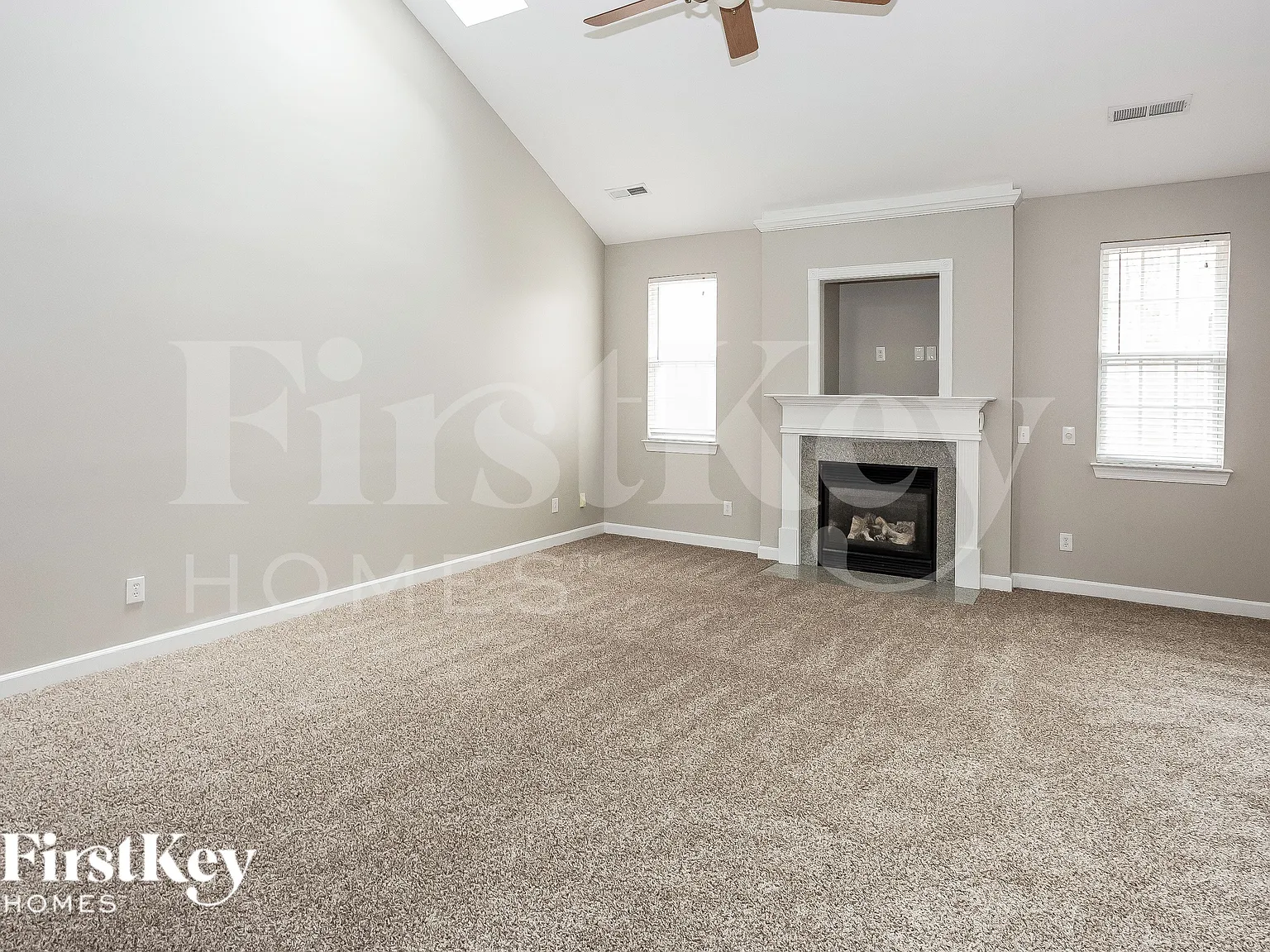 6 bed, 3.5 bath, 3309 sqft, $3,155 — Photo 4