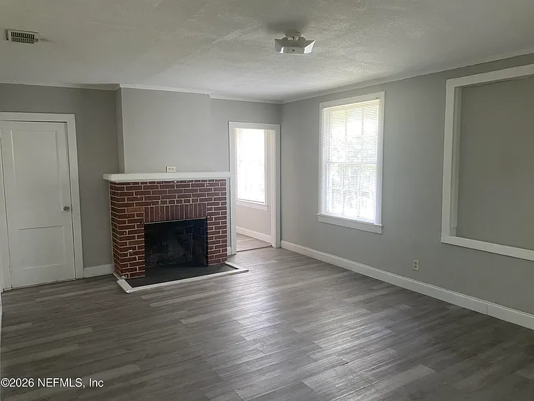 2854 Wickwire St — Photo 12