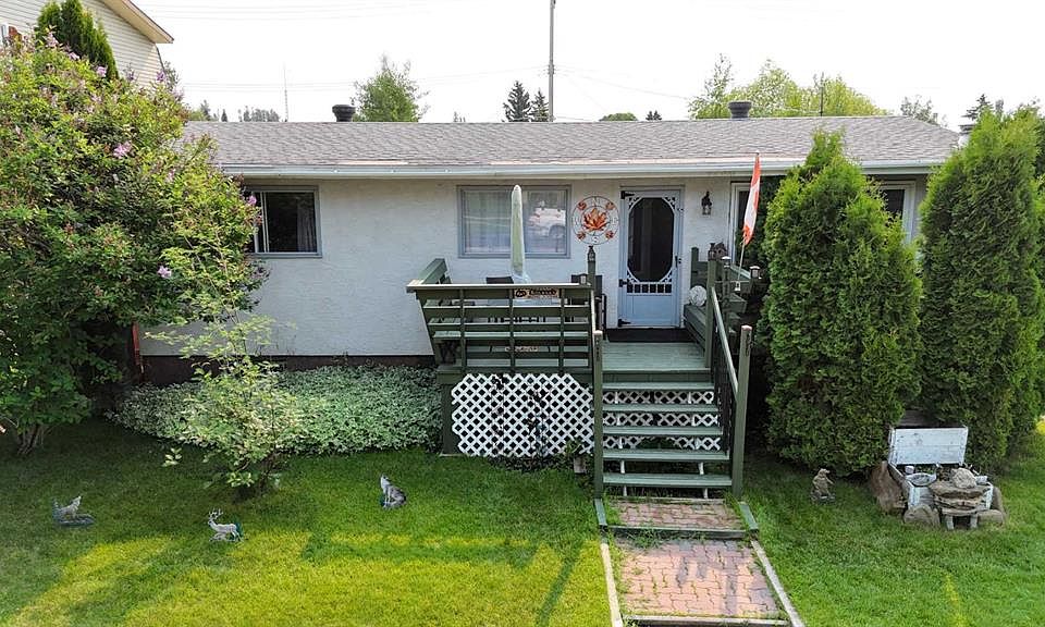 1st image of 1121 W 56th St