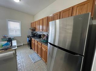 19-24 23rd Rd #B, Astoria, NY 11105