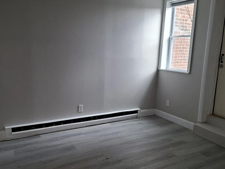 4723C N Main St — Photo 6