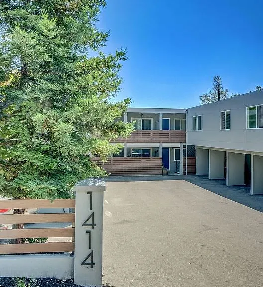 1414 Oakland Blvd #7 — Photo 2