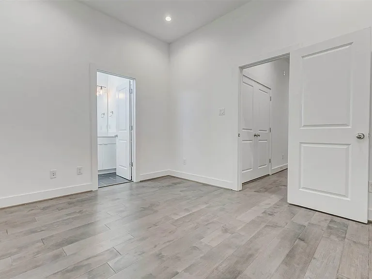 5859 Dolores St — Photo 19