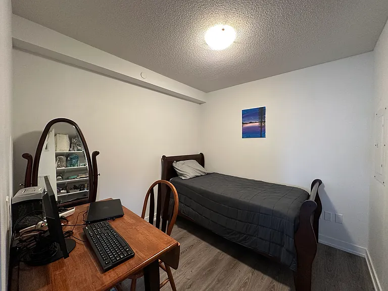 1480 Bayly St — Photo 7