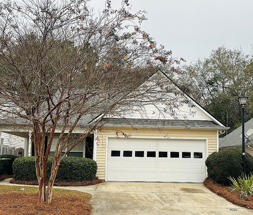 1st image of 406 Garden Arbor Ln