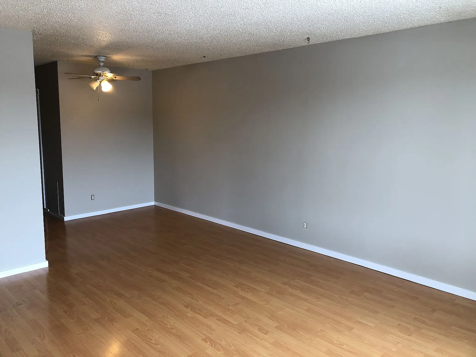 521 2nd Ave NE, Airdrie — Photo 3