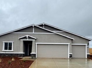 5560 Feathers Ave, Redding, CA 96002