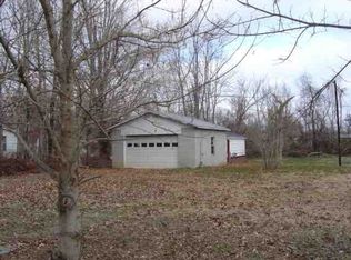 194 4th St, Hardin, KY 42048