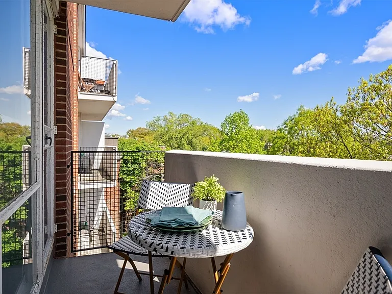 29 Concord Ave #705 — Photo 4