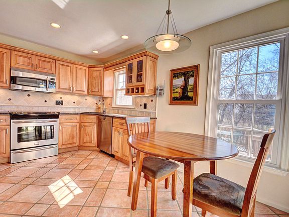 2nd image of 3222 Kinross Cir