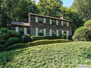 56 Turkey Ln, Cold Spring Harbor, NY 11724