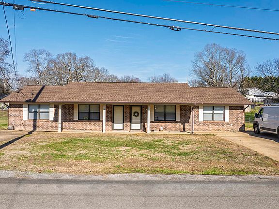 2nd image of 2407/2415 Rodney Dr SE