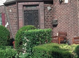 14 Flint Ave, Hempstead, NY 11550