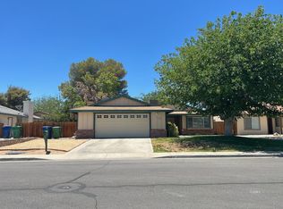 609 S Silver Ridge St, Ridgecrest, CA 93555