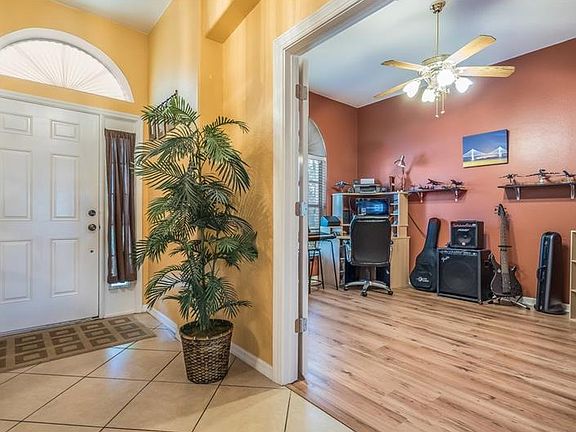 2nd image of 12024 Timberhill Dr