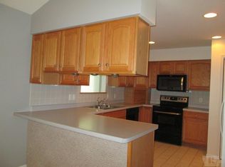2635 Mount Pleasant St UNIT 101E, Burlington, IA 52601
