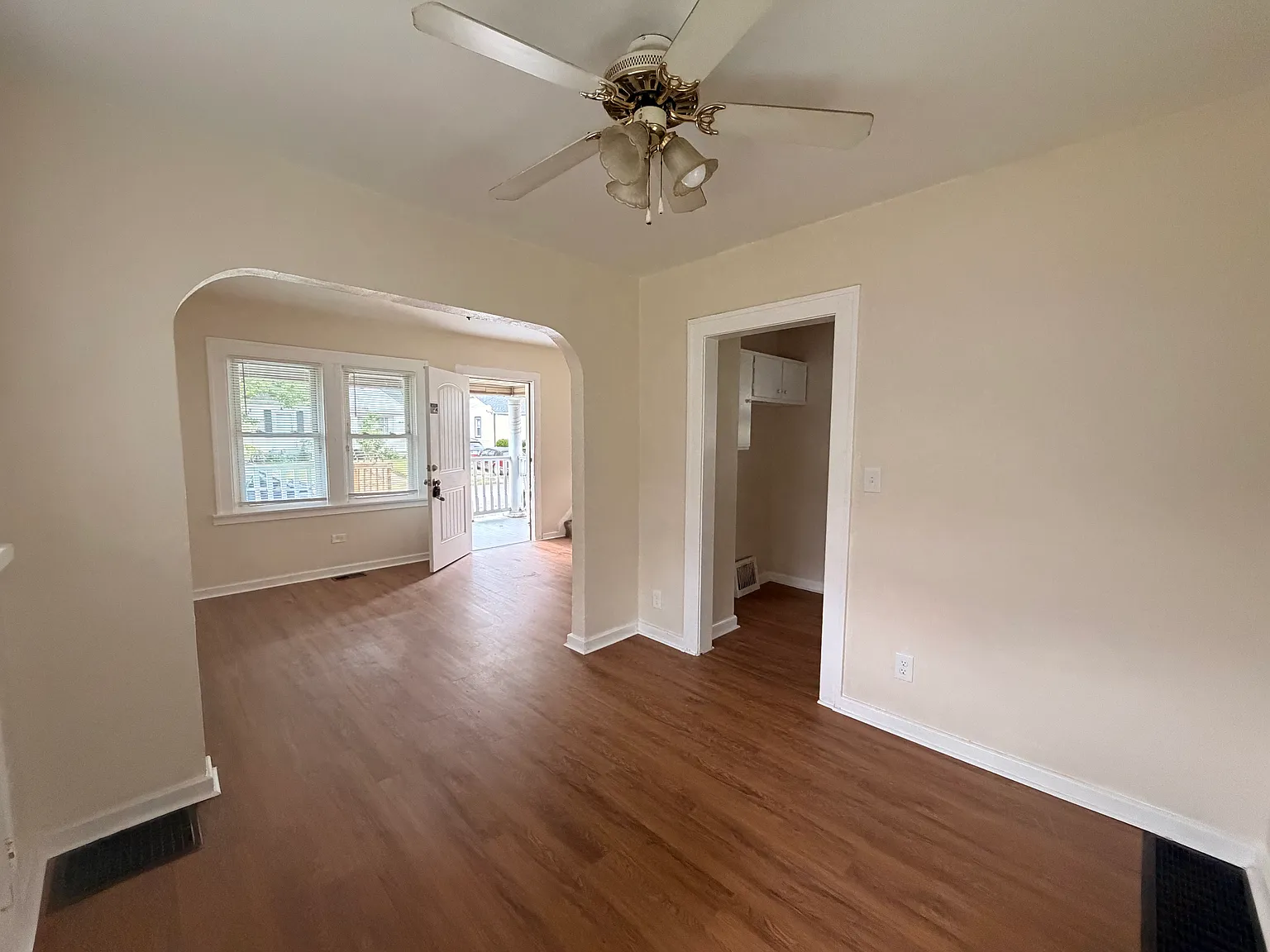 2 bed, 1064 sqft, $1,100 — Photo 2