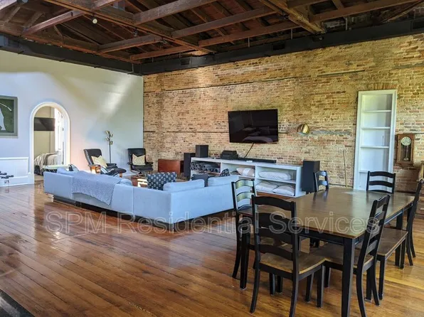 125A Market St, Wilmington, NC 28401
