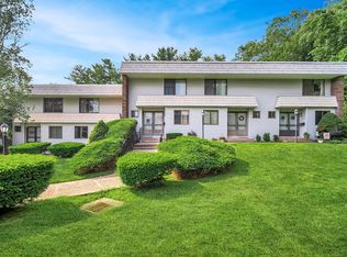 9 Bayberry Ct #9, Cromwell, CT 06416