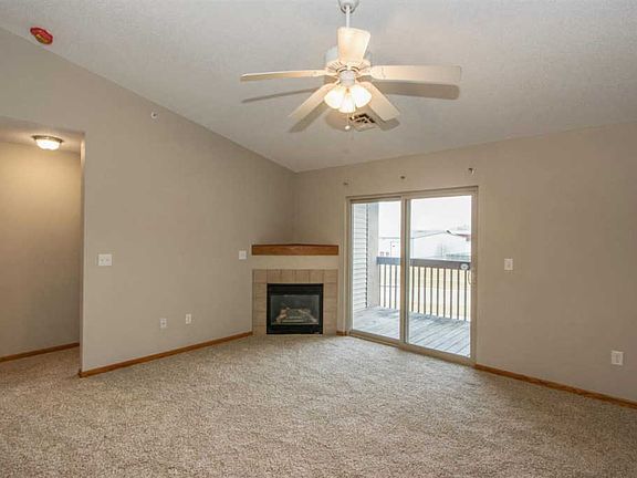 4th image of 1355 N Jones Blvd APT 6