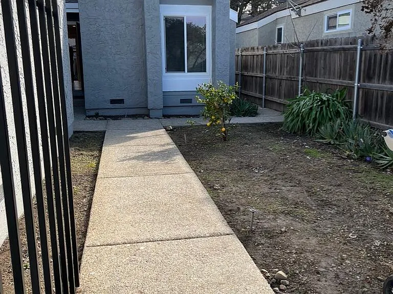 1108 Kelez Dr — Photo 14